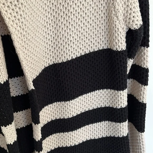 Chaser - Picture 2 of 2